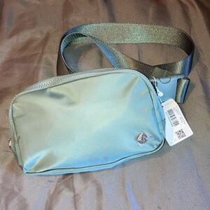 ⭐️NWT⭐️ Lululemon Everywhere Belt Bag Tidewater Teal